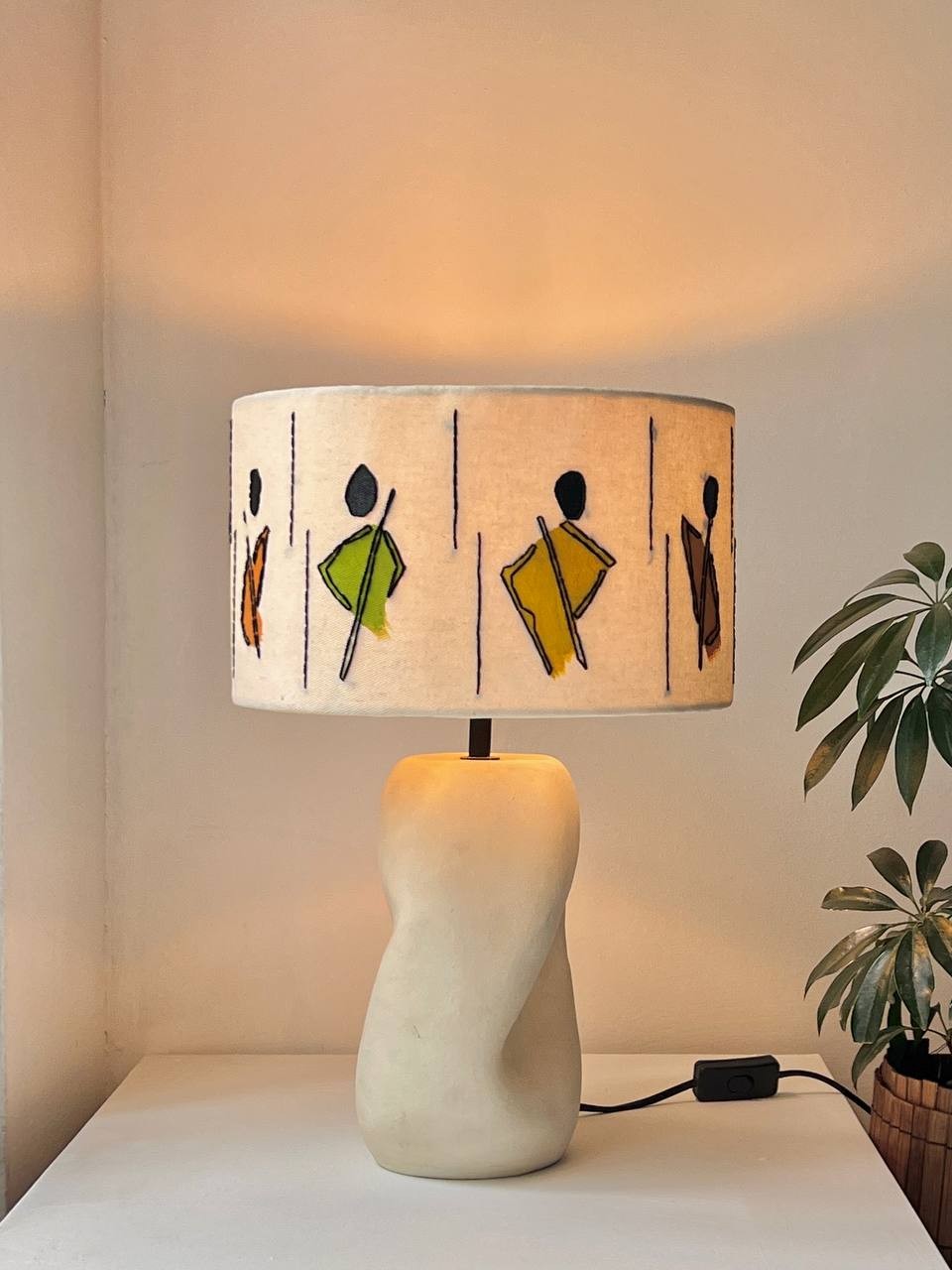Eskista Table Lamp