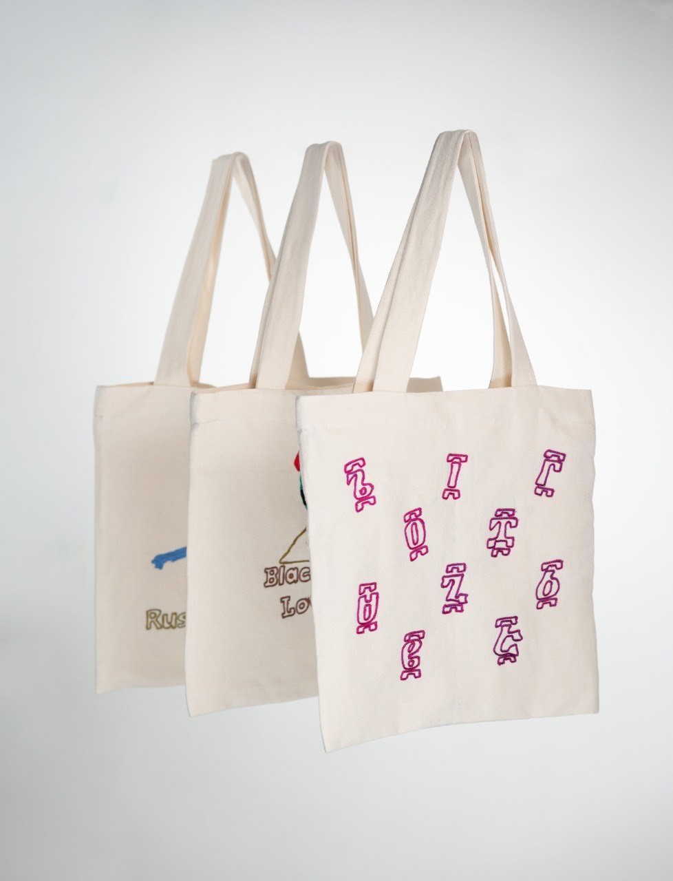 Maraki Embroidered Bag