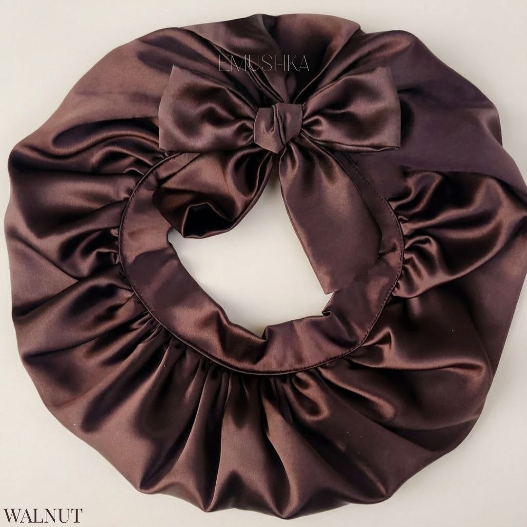 Emushka satin bonnet