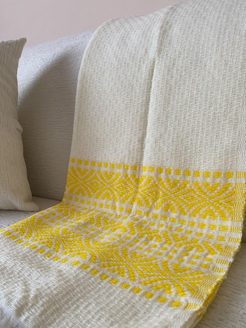 Throw blanket