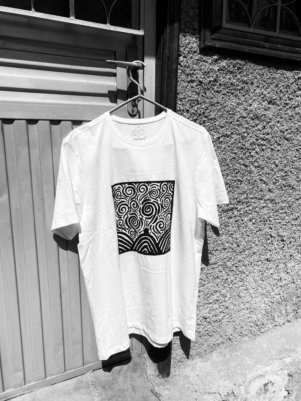 Hand Painted Black And White T-shirt