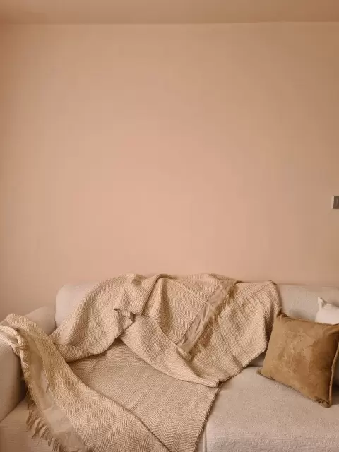 Throw blanket